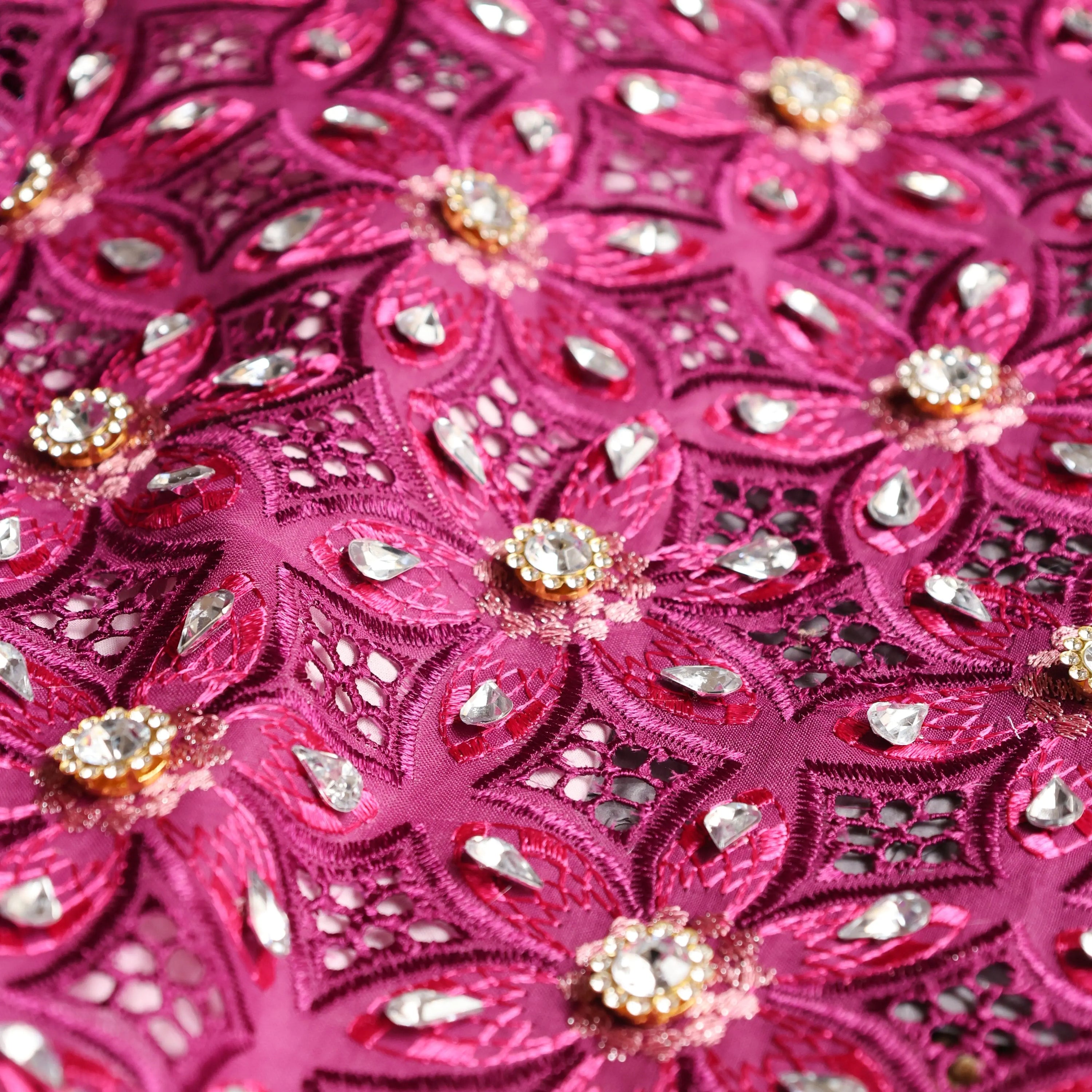 Shiny Cotton Voile Flower Purple Swiss Lace Fabric With Crystal Blazelace